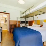 Santos Hostel - Lisboa * Lisbona