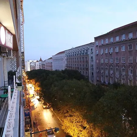 Santos Hostel - Lisboa * Лісабон