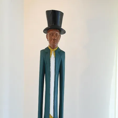 Santos Hostel - Lisboa Хостел Лісабон